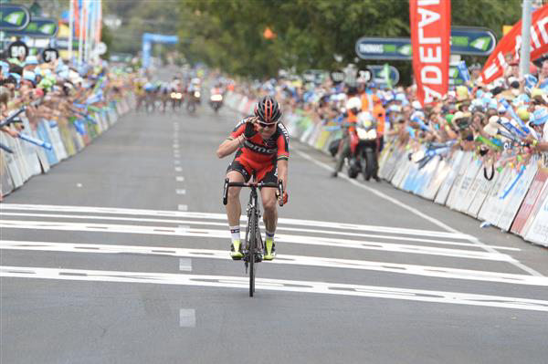 Cadel Evans wins stage 3